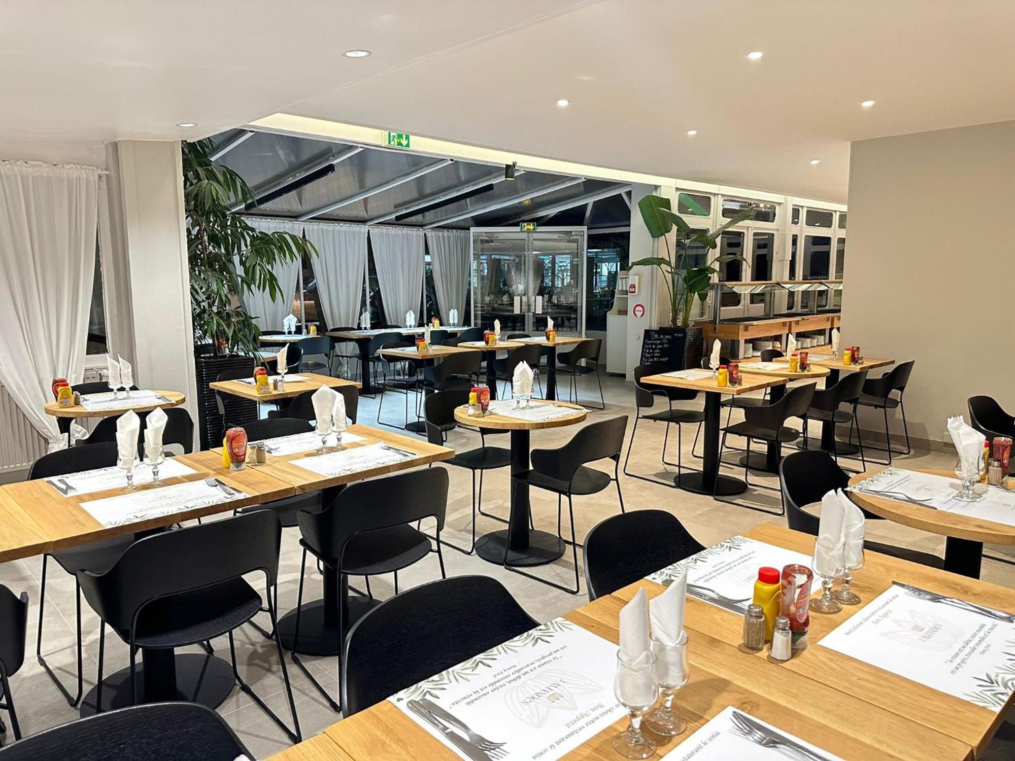 Grand Hotel Senia Orly Luaran gambar